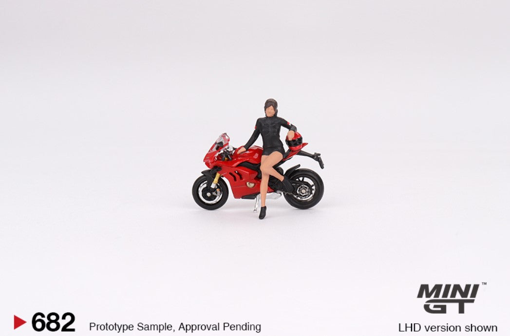 Ducati Panigale V4 S w/ Ducati Girl